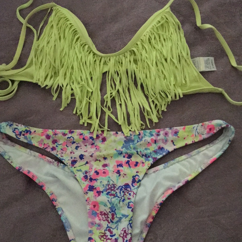 Bikini top & bottom